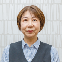 黒澤 悦子（総務部 係長）